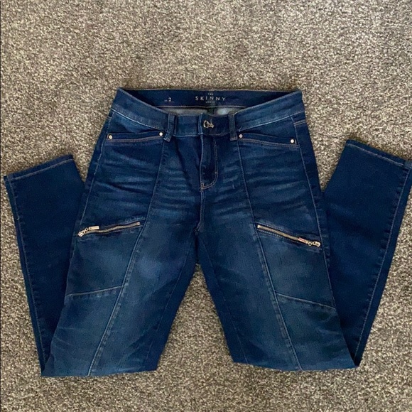White House Black Market Denim - WHBM Skinny Ankle jeans size 2
